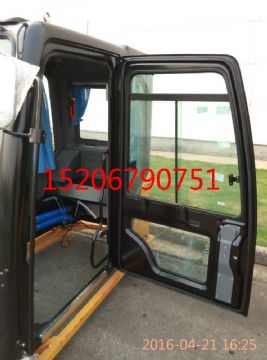 點(diǎn)擊查看詳細(xì)信息<br>標(biāo)題：三一SY215-9/SY-9型挖掘機(jī)駕駛室總成 帶內(nèi)飾線(xiàn)束 閱讀次數(shù)：3720